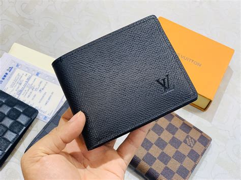 ví da nam louis vuitton hang hieu|Louis Vuitton online shop.